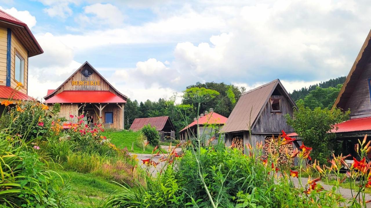 La Vieille Ferme, Ecogite Saint-Fulgence Dış mekan fotoğraf